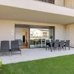 Poolvision Apartment